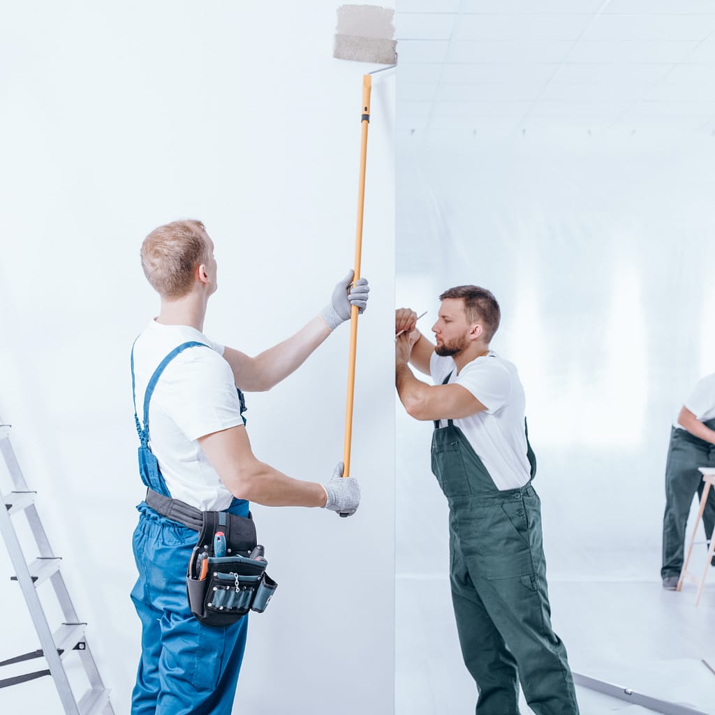 Bauleistungen in Lübeck mit professionellen Renovierungsarbeiten im Innenbereich